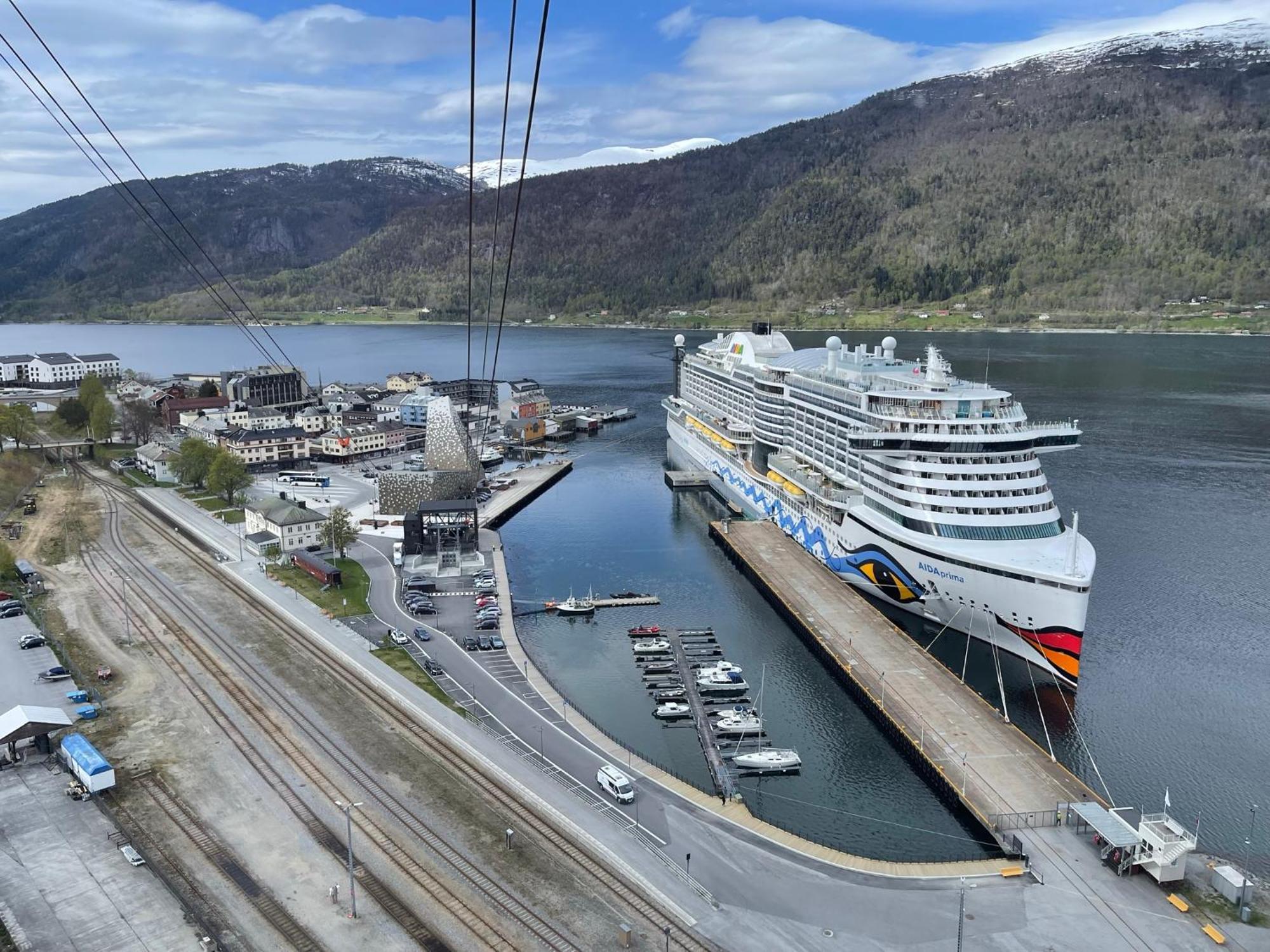 Bakkebo Trollstigen Apartamento Åndalsnes Exterior foto